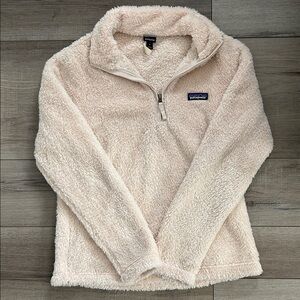 Patagonia Women's Salmon Pink Fleece Quarter Zip